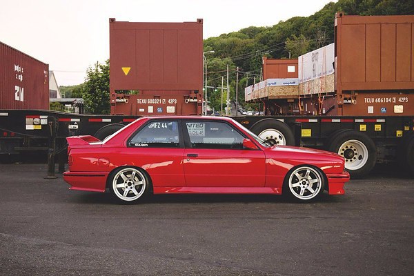BMW e30