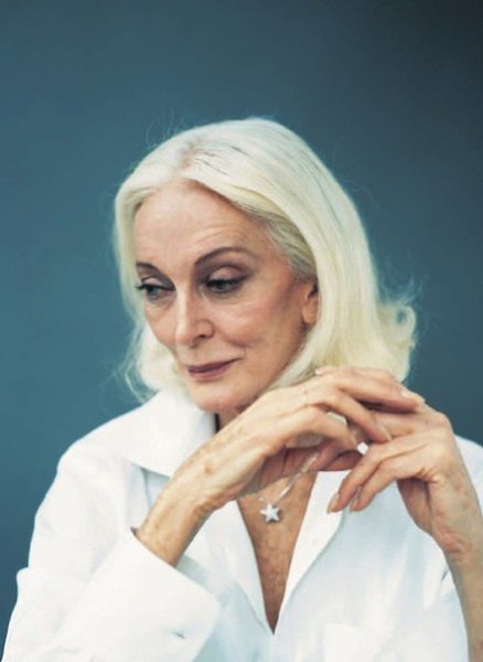 83-летняя легендарная модель Кармен Делль`Орейфис - 6