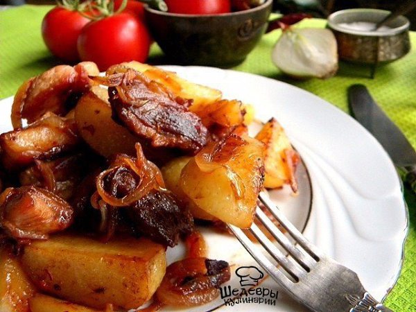 ОДЖАХУРИ - КАРТОФЕЛЬ С МЯСОМ ПО-ГРУЗИНСКИ.ИНГРЕДИЕНТЫ: мясо лук перец специи ...