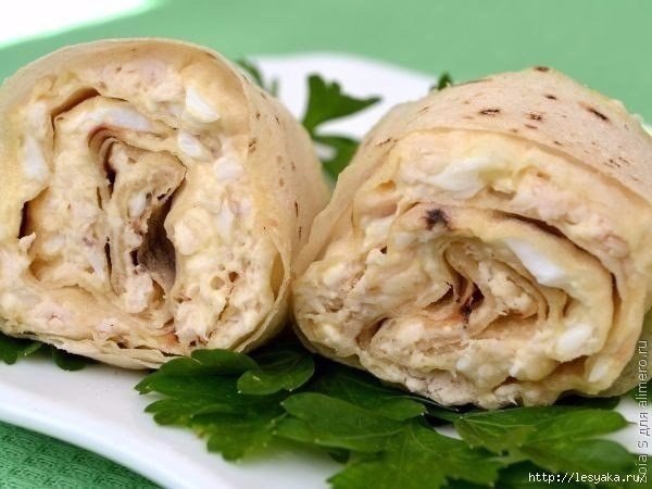 Рулеты из лаваша с курицей и плавленым сырком. Ингредиенты: — лаваш — 2 шт. — куриное филе — 0,25 кг ... - 6