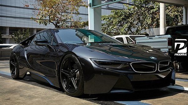 BMW i8