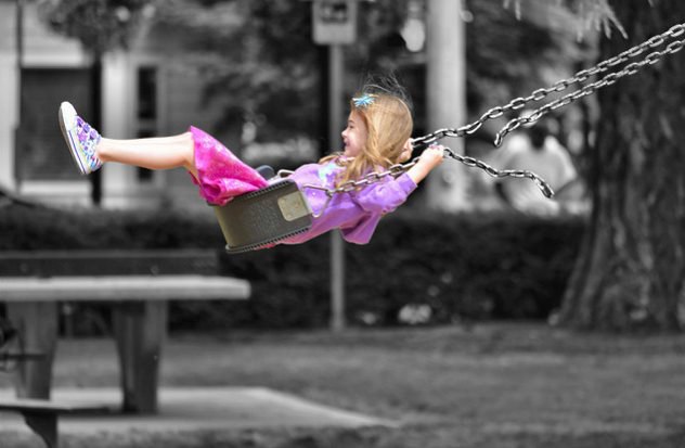 Будьте как дети! Им не важно мнение людей, они всегда радуются жизни...