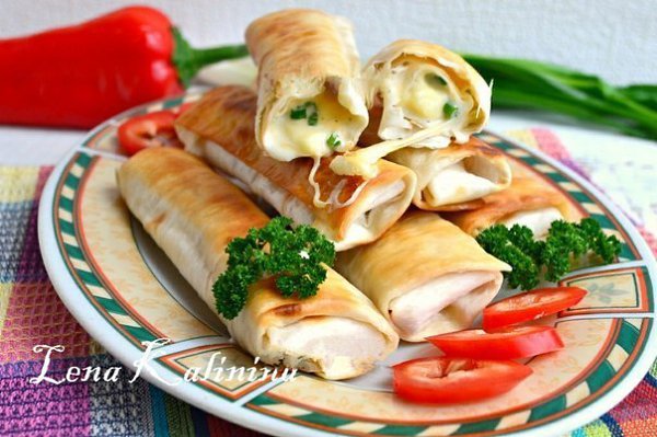Лаваш, жареный с сыром. Лаваш, жареный с сыром, - отличное, очень вкусное и сытное блюдо, которое ...