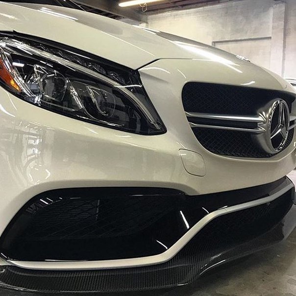 Mercedes-AMG C63