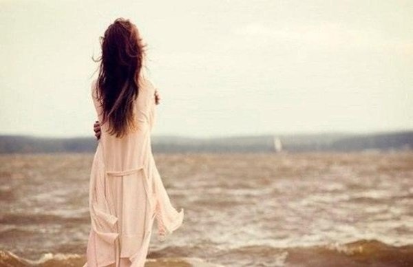 По-настоящему скучать - это когда душа требует человека. Не тело требует, а душа. Когда человека ...