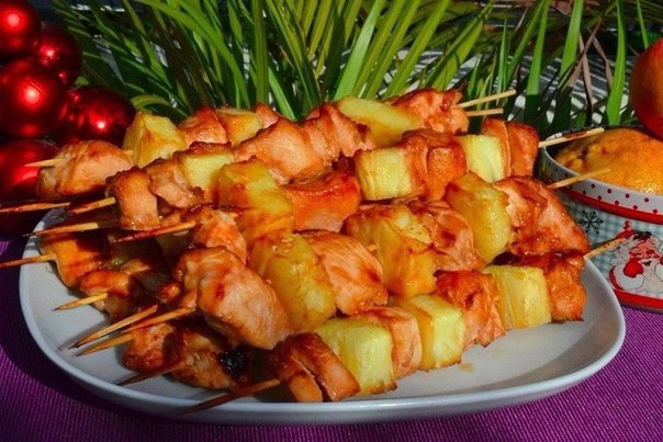 Шашлык в духовке из курицы и ананасов.на 100грамм - 101.83 ккалБ/Ж/У - ...