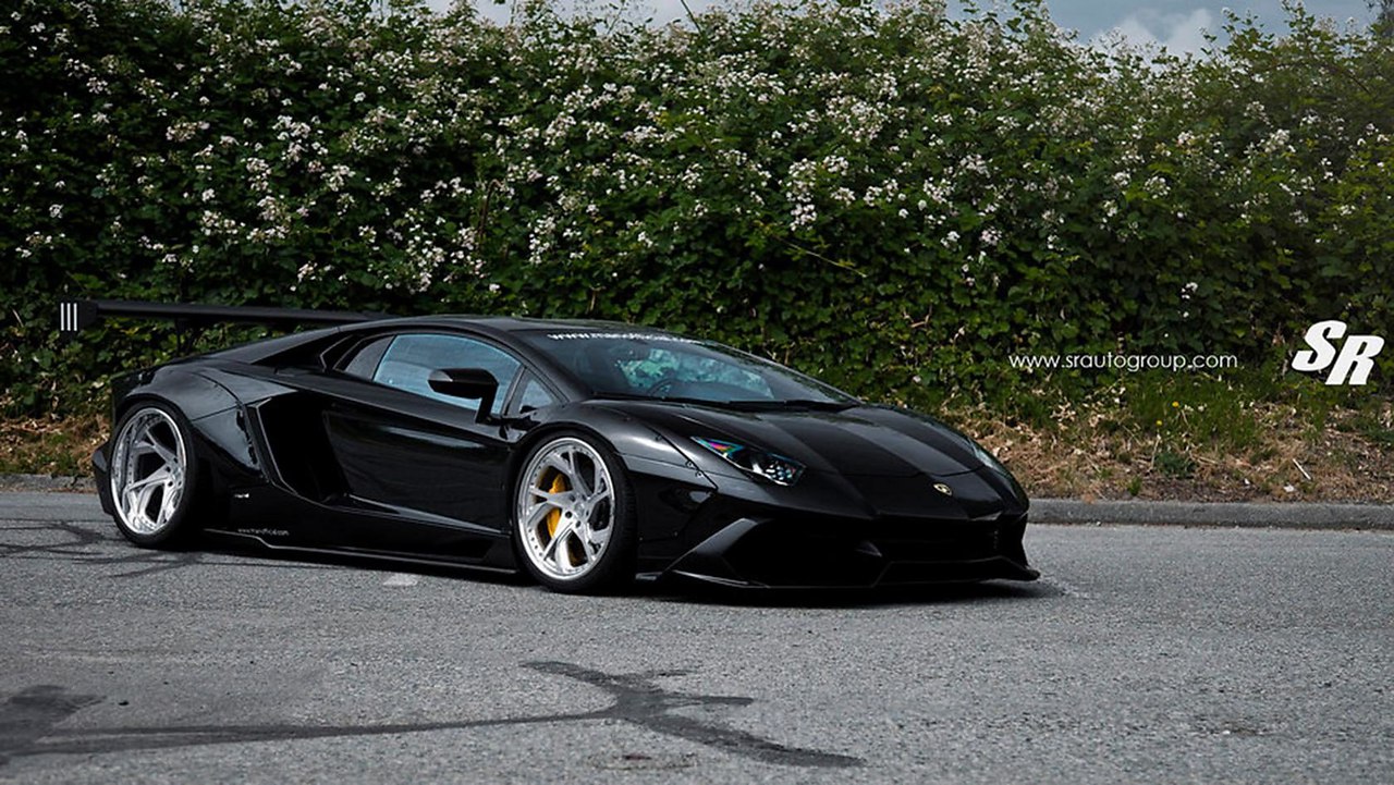 Lamborghini Aventador Liberty Walk