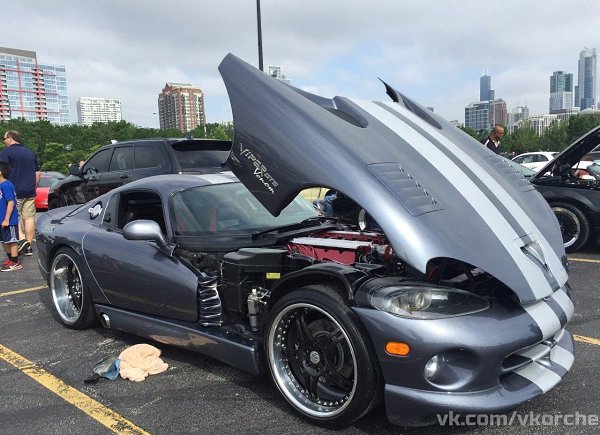 Hennessey Dodge Viper GTS Venom 800 ..