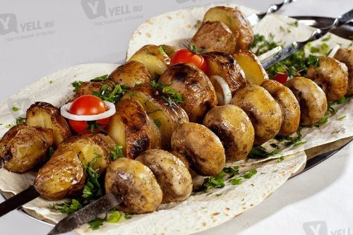 РЕЦЕПТЫ ШАШЛЫКА ИЗ ШАМПИНЬОНОВ!!! 1. Простой рецепт шашлыка из шампиньонов Понадобится: 1кг ... - 3