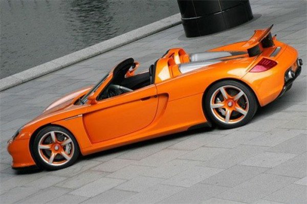Самые дорогие автомобили: 1. Bugatti Veyron 16.4, страна: Франция, цена: 1 000 000 евро 2. Pagani ... - 9
