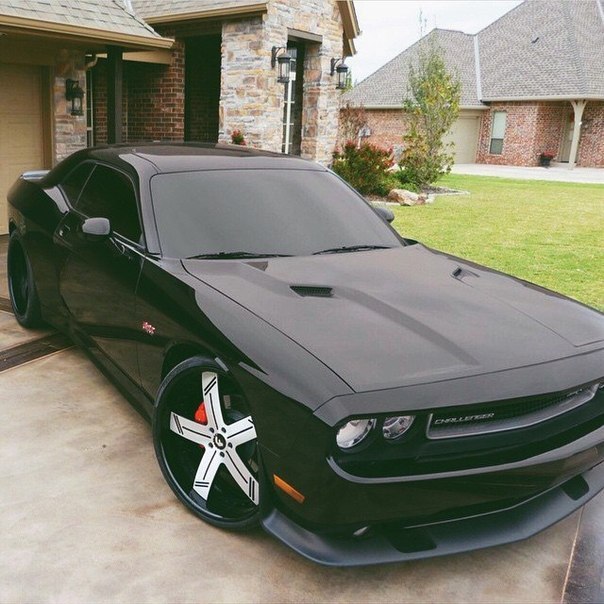 Dodge Challenger SRT8