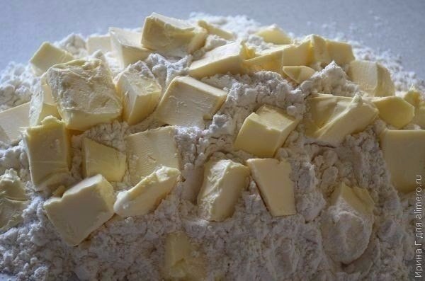 Песочный пирог с творогом. Ингредиенты: Тесто: Мука — 3 стакана Маргарин — 250 г Сода — 1 ч. л. ... - 2