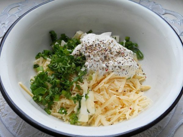 Лаваш, жареный с сыром. Лаваш, жареный с сыром, - отличное, очень вкусное и сытное блюдо, которое ... - 2