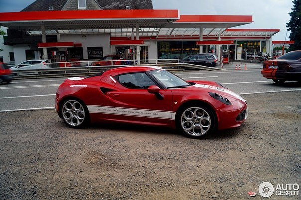 Alfa Romeo 4C