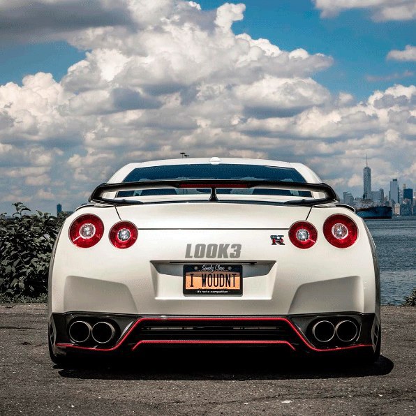 Nissan R35 GT-R