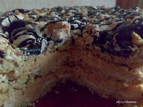 Воздушный сникерс.Это очень вкусный торт, он прямо тает во рту!Ингредиенты:- 6 желтков взбить с 1.5 ... - 4