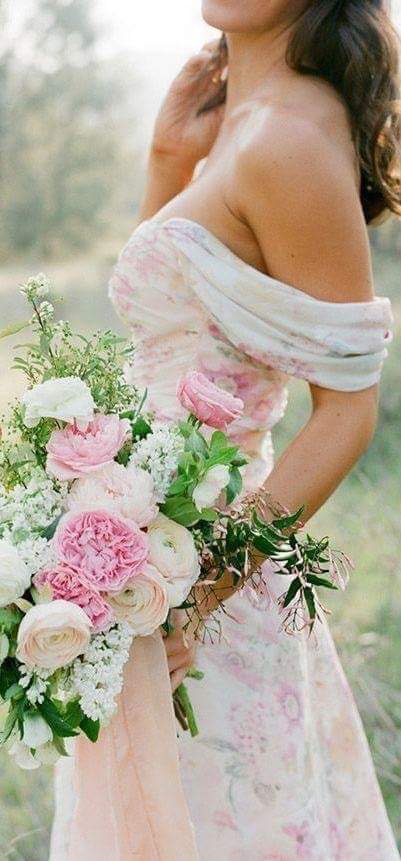 Людей почему-то больше Впечатляет... когда за Них Умирают... а не когда Для Них Живут...