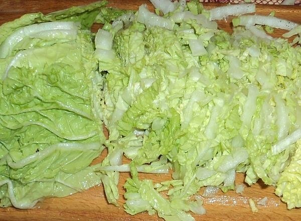 Салат с пекинской капустой и крабовыми палочками. Пекинскую капусту я открыла для себя совсем ... - 3