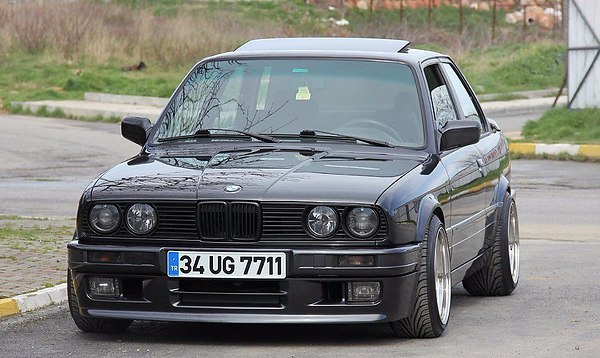 BMW e30