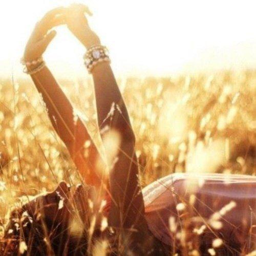 Жди новый день как маленькое чудо. И он удачу, непременно, принесет. И помни, счастье прячется ... - 2