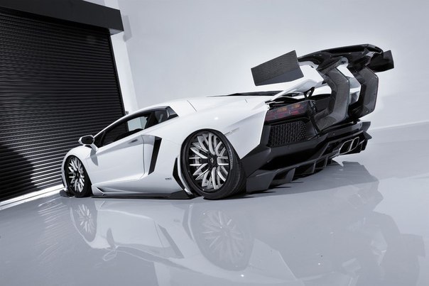 Lamborghini Aventador Aimgain - 2