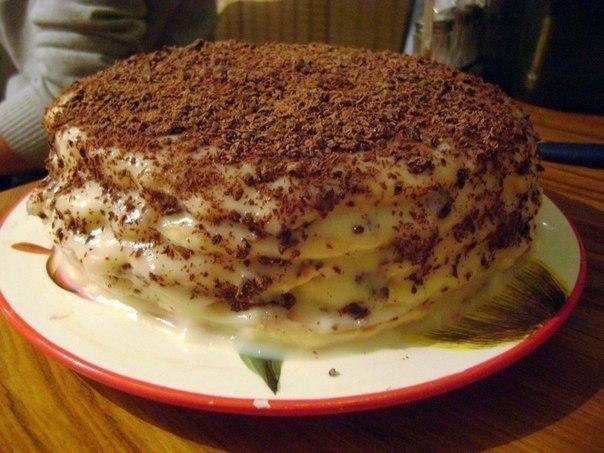 Домашний торт с заварным кремом.Для коржей:3 ст. муки;1 банка сгущенки;1 яйцо;1 ч. л. соды (погасить ...