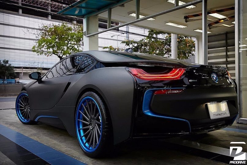 BMW i8 on ADV1 - 5