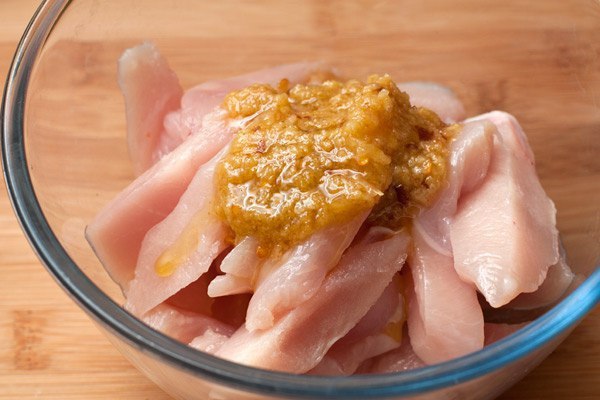 Курица с ананасами .Курица по этому рецепту получается невероятно ароматной! В соусе гармонично ... - 4