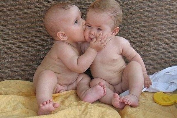 Кто дороже всех на свете??? Ну, конечно - наши дети!!! Зайки, солнышки, цветочки!!! Наши дочки и ...