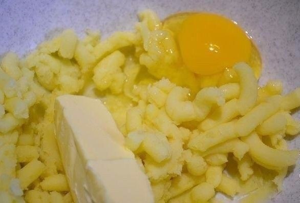 ОТКРЫТЫЙ МЯСНОЙ ПИРОГ.(из картофельного теста)Ингредиенты:Для теста: 200 г картофеля (одна большая ... - 3