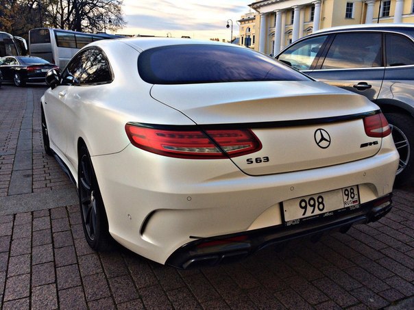 Mercedes-AMG S63 Coup - 2