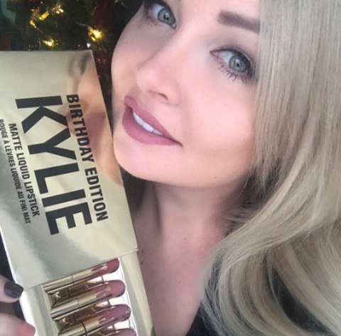 Kylie Birthday Edition!  !    https://fs-play.com/away?to=/sl/0Ot   ...