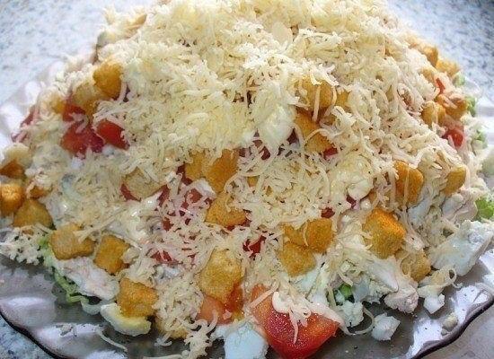 Подборка салатов со свежими ОГУРЧИКАМИ. 1. Куриный салат с яйцами и грибами Ингредиенты: Копченая ... - 2