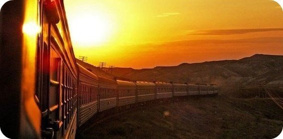 Прошлое — это поезд, но он уже ушел. Будущее — это мечта, но еще не известно сбудется ли она. А ...