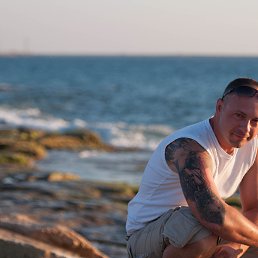 andrey, 48, 