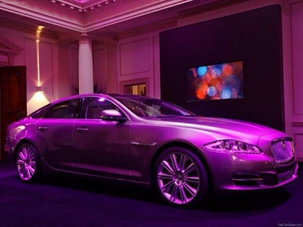Jaguar XJ