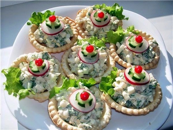 10 вкуснейших начинок для тарталеток.1.Творожный сыр с зеленьюНа 100 г творожного сыра (Фета, ... - 2