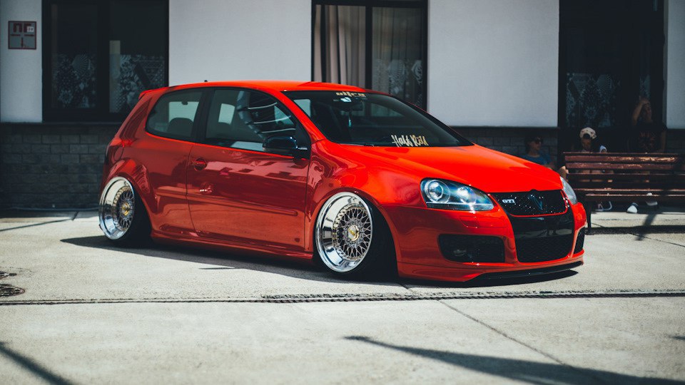 VW Golf 5 GTI stance