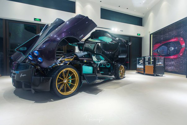 Pagani Huayra - 2