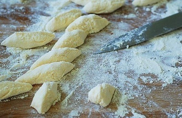 Вареники ленивые. Ингредиенты: -Творог — 250 г -Яйцо куриное — 1 шт. -Масло топленое — 1 ст. л. ... - 3