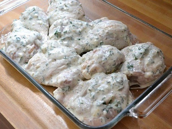 Курица в маринаде по-гречески. Вам потребуется: йогурт (без ароматизаторов) 1 стакан курица (ножки, ... - 5