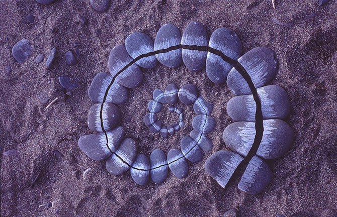 ))).  - - ( . land art  -)    , ... - 9