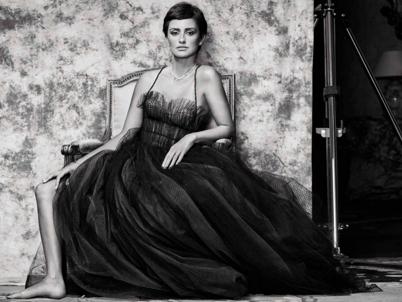 PENELOPE CRUZ FOR VOGUE SPAIN - 2