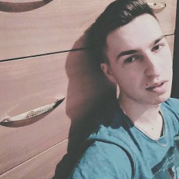 Andrew, ������, 33 ����