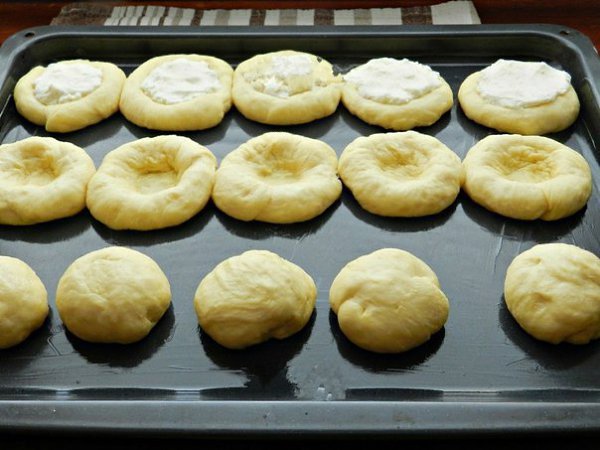 Домашние ватрушки с творогом. Ватрушки с творогом - прекрасная домашняя выпечка, знакомая нам с ... - 5