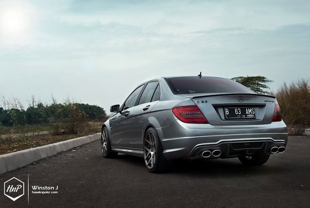 Mercedes-Benz C63 AMG W204