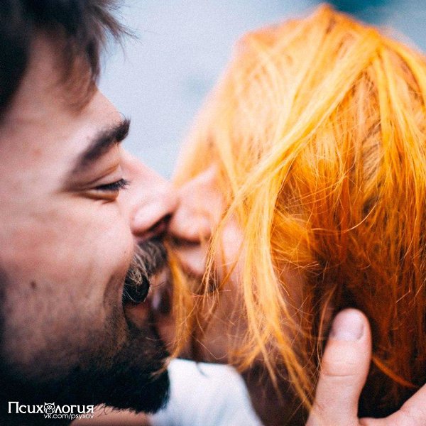 Словами можно прикасаться, Как будто нежно целовать И даже крепко обнимать, Чтоб никогда не ...