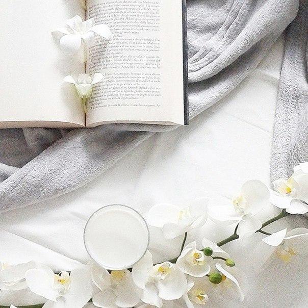 10 книг, которые позволят за полчаса слетать в новую жизнь и вернуться.Короткие рассказы хороши тем, ...