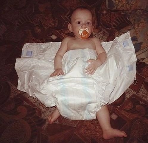Попросила мужа памперсы купить ребёнку, купил.Аптекарь видимо решила пошутить