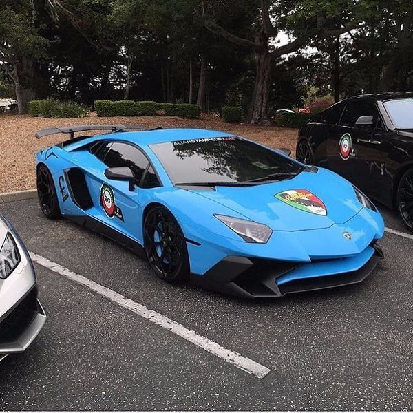 Aventador SV